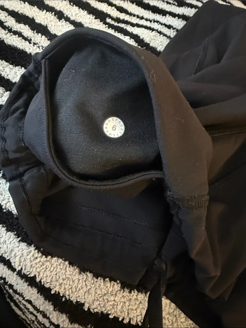 Lululemon Black Athletic Capri Leggings